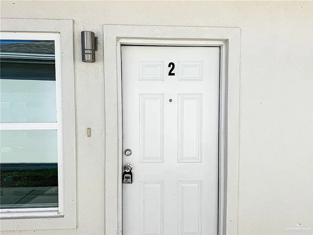 2 bed, 2.0 bath, 4322 sqft, $1,150 — Photo 3
