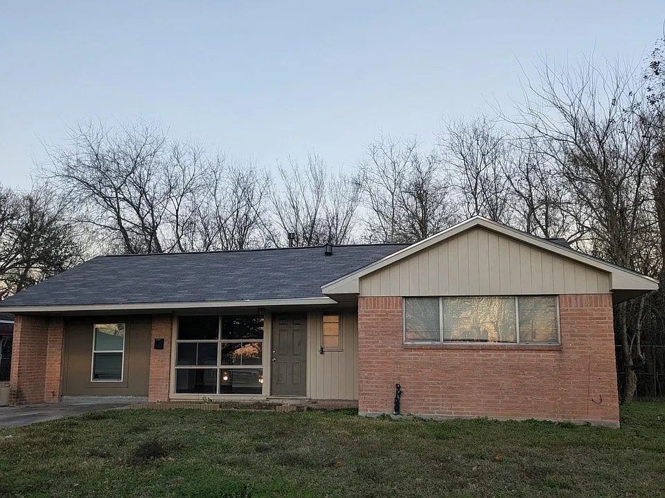 1513 Serpentine Dr