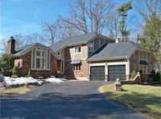 14 Laurelwood Dr, Wallingford, CT 06492