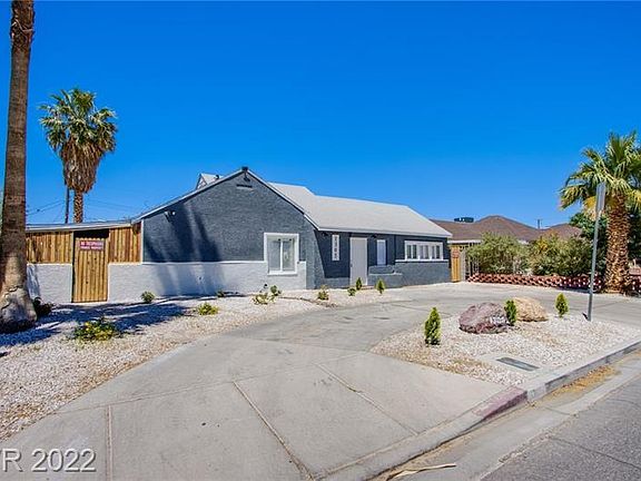 2nd image of 1305 E Oakey Blvd
