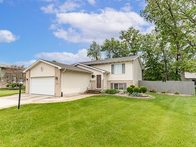 7225 Kestrel St, Hobart, IN, 46342