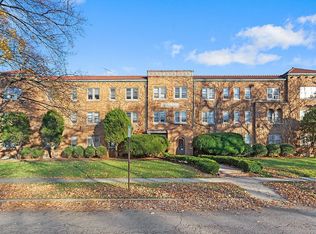 1425 North Ave APT 300, Waukegan, IL