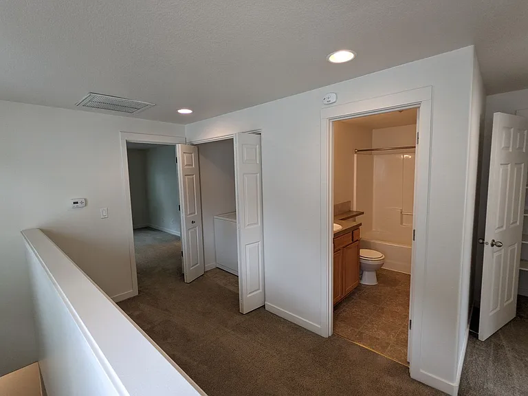 Halsey East Townhomes — Photo 146