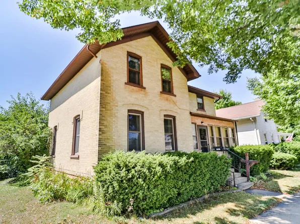 1021 East Main STREET, Watertown, WI 53094