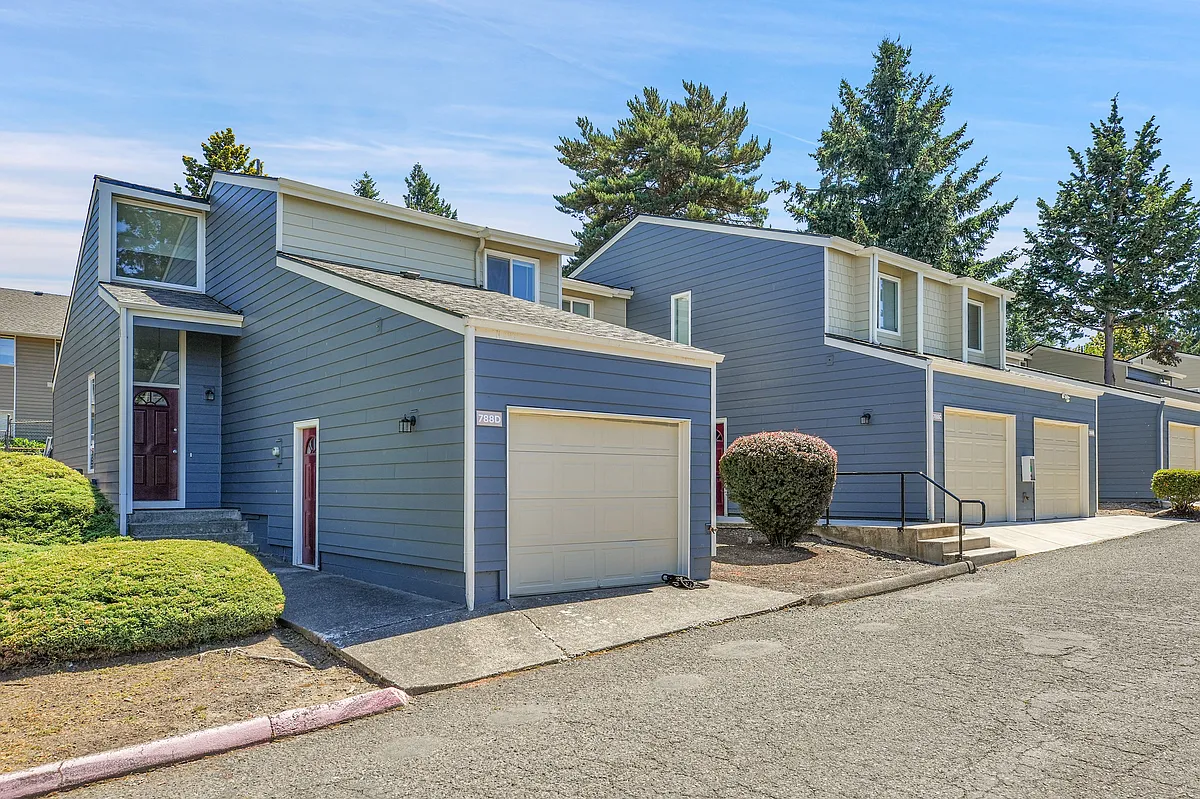 Building Photo - LOCKHAVEN HILL ESTATES