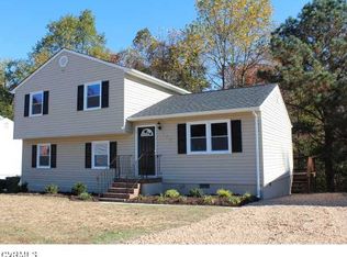 222 Bull Run Dr, Hopewell, VA 23860