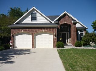 12087 Dawnhaven Ave, Lansing, MI 48917