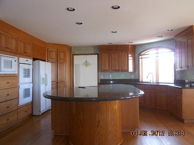 2nd image of 10043 Tennyson Ct