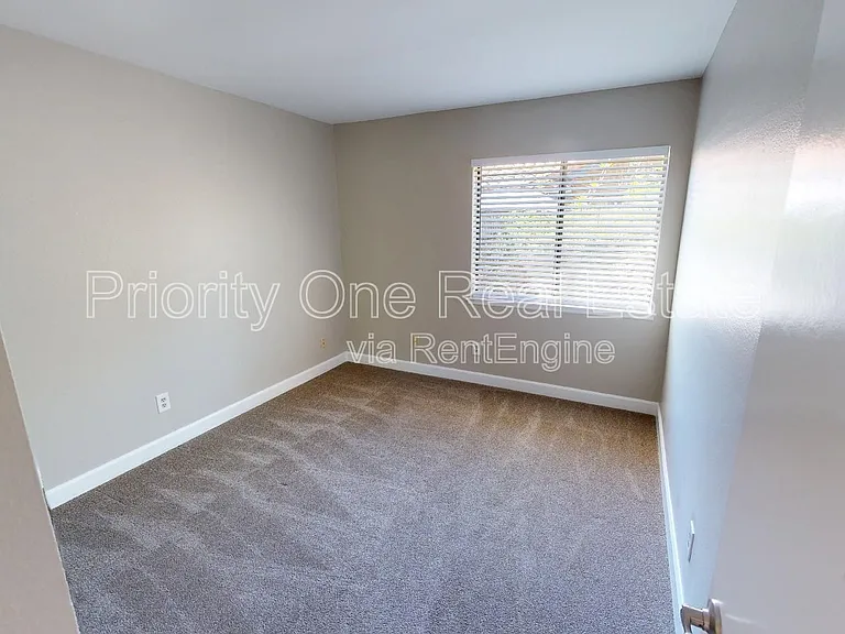 17410 Saint Andrews Dr — Photo 15
