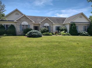 8477 E Ridge Dr, Pleasant Prairie, WI 53158