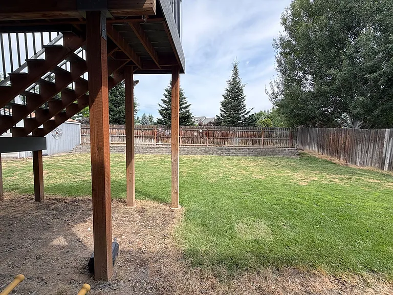 2581 NE Noble Loop — Photo 23
