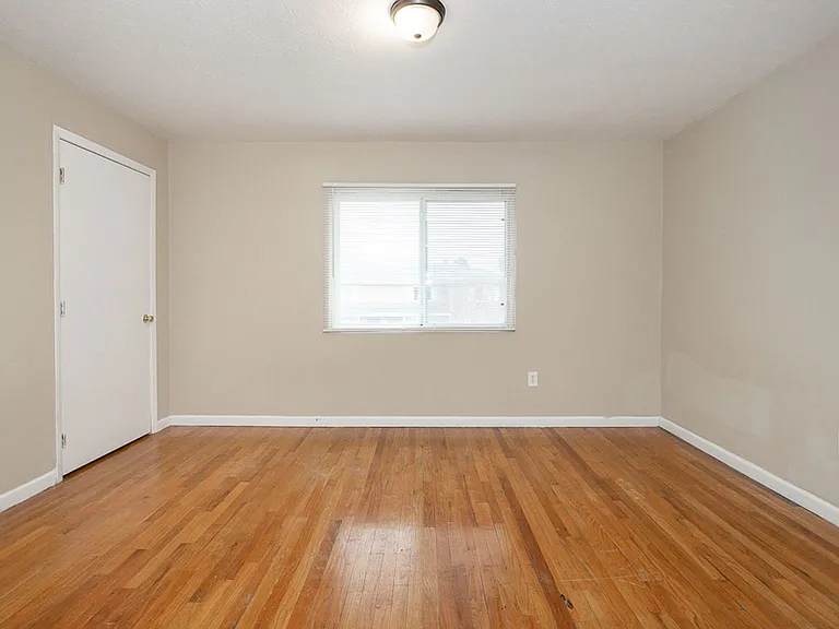 4871 Banbury Ct #25 — Photo 4