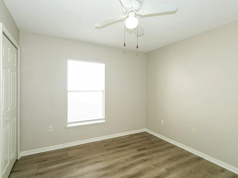 17031 Ongar Ct — Photo 12
