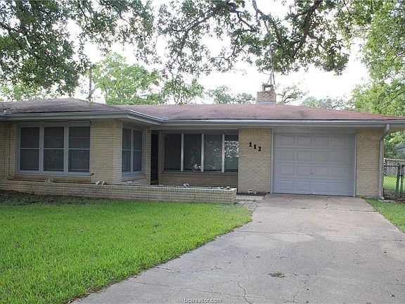 4th image of 112 Fleetwood St