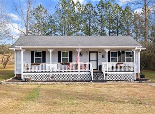 104 Gaston Cir, Westminster, SC 29693