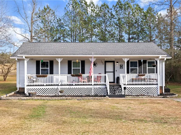 104 Gaston Cir, Westminster, SC 29693