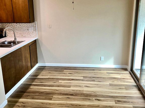 4th image of 650 Oropeza Ct
