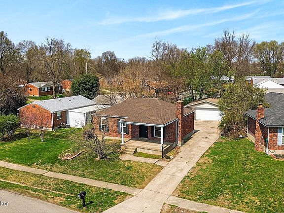 4th image of 10110 Closterwood Dr