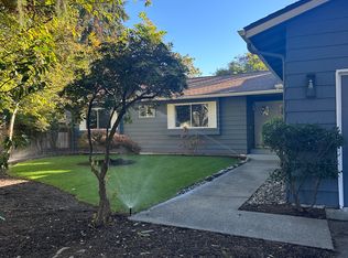 10807 NE 143rd St, Kirkland, WA 98034