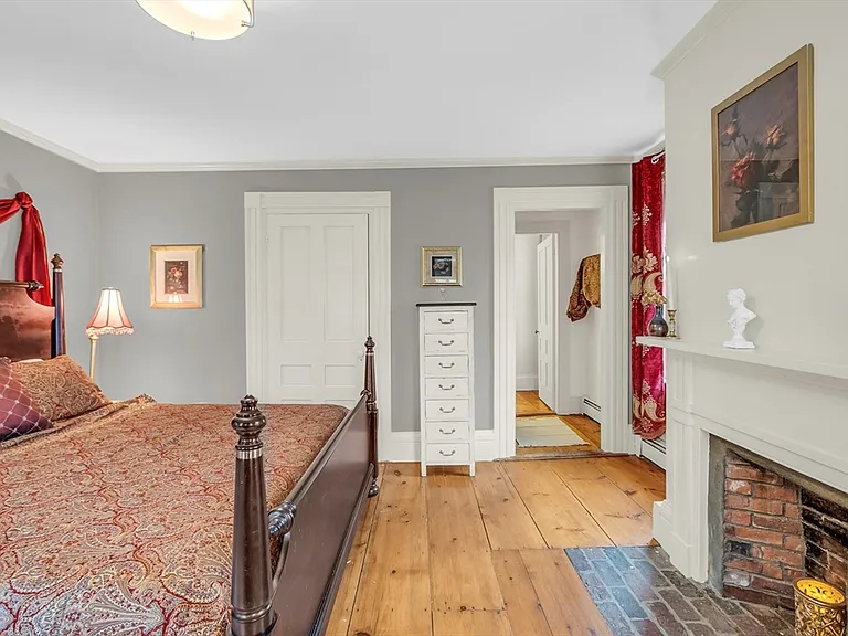 205C W Main St #3 — Photo 12