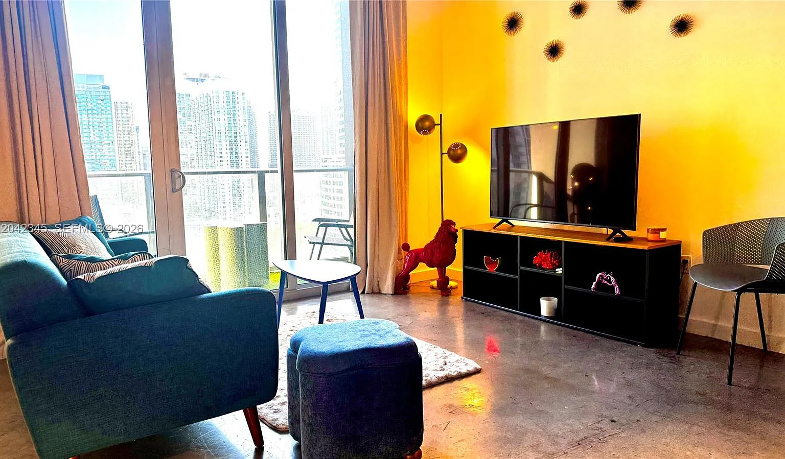 Centro Condo — Photo 4