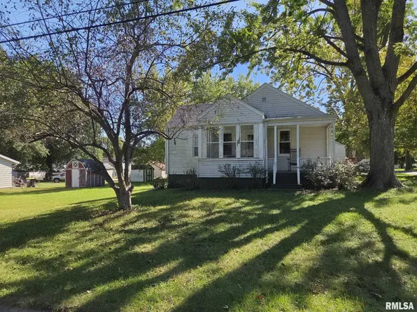 211 Tyler St, Washington, IL 61571