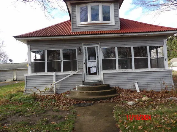 53170 Fulton Rd, Leonidas, MI 49066