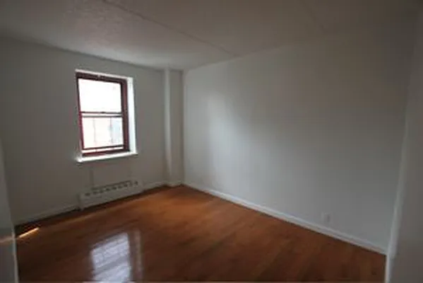 Rented by Robyn Lee, LREB | media 39