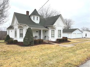 307 E 3rd St, Moscow Mills, MO 63362