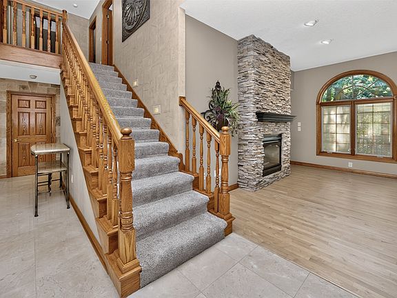 5th image of 3604 129th St