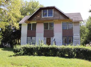 215 Market St, Carbondale, KS 66414