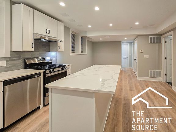 3rd image of 4841 N Wolcott Ave #1