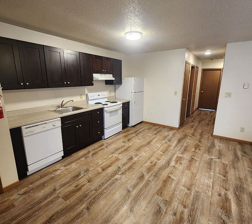 1st image of 1420 6th St #15