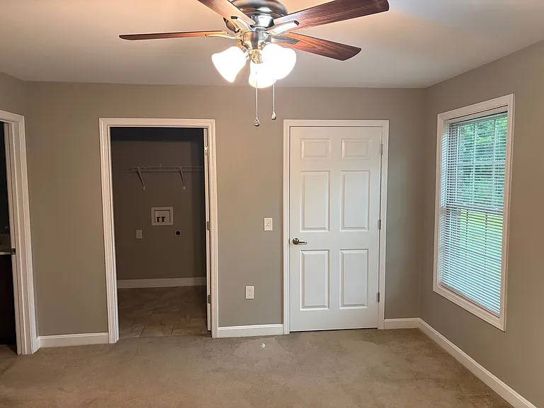 412 Southern Cross Dr — Photo 6