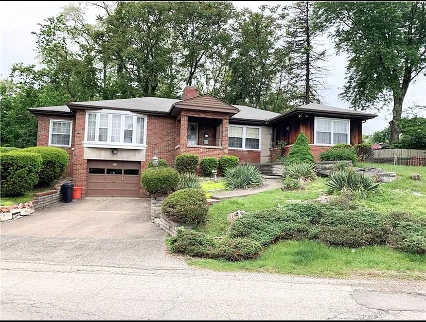 Building Photo - 404 Pennview Dr