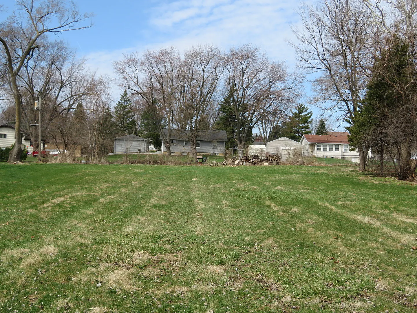 2N564 Pearl Ave photo 1