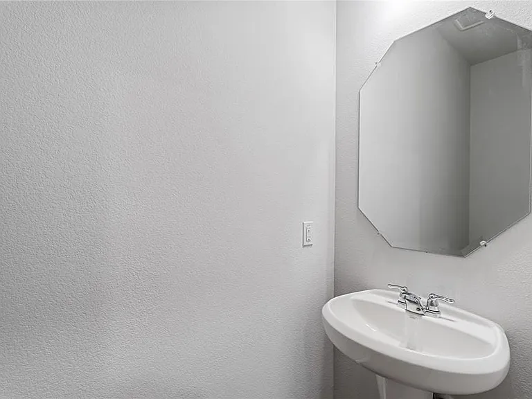 5117 Unity Dr — Photo 6