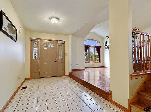 3rd image of 8007 Stonegate Dr