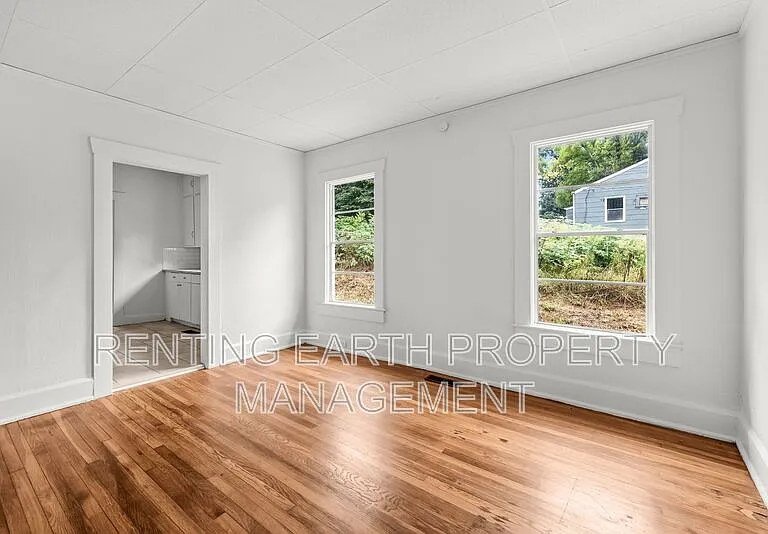 5316 Court I — Photo 9
