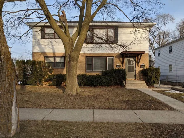 Stunning 3 Bed Lower, Appliances & Hardwood Floors & Shared Garage, 5844 N 83rd St, Milwaukee, WI 53218