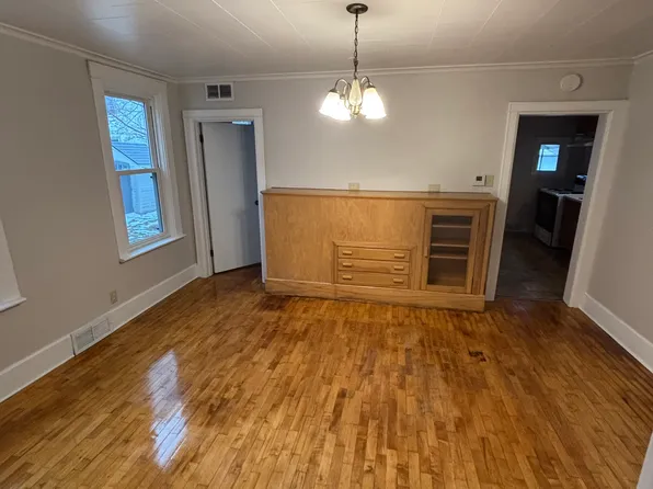 919 Minnesota St, Oshkosh, WI 54902