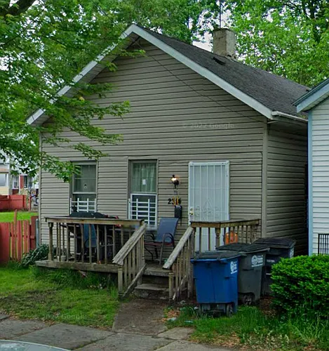 2314 Locust St Photo 1