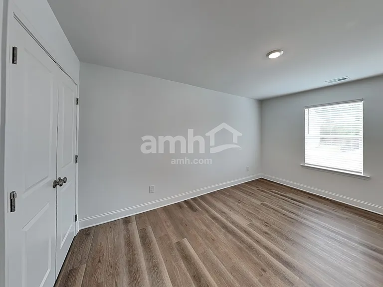 1036 Highland Walk — Photo 30