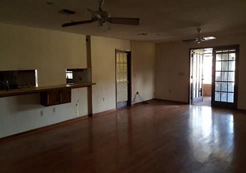 2nd image of 8525 Park Byrd Rd
