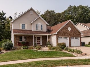 5115 Castlewood Ln NW, Rochester, MN 55901