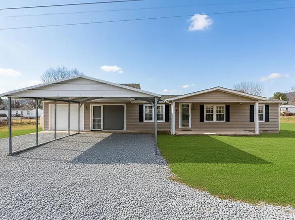 194 Wayland Dr, Stanley, VA 22851