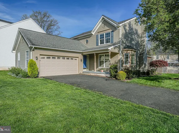 703 Southview Pl NE, Leesburg, VA 20176