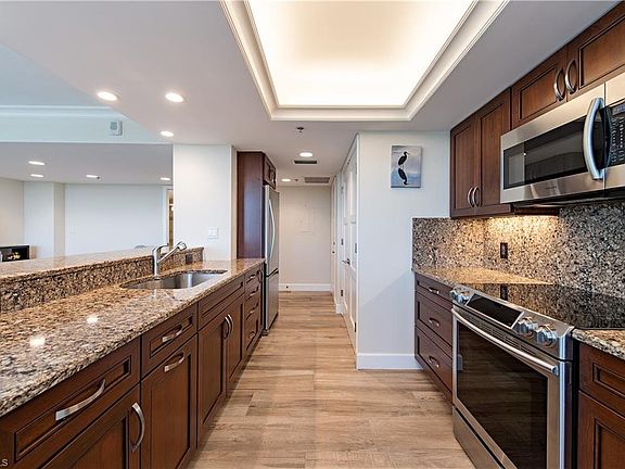 5th image of 6361 Pelican Bay Blvd