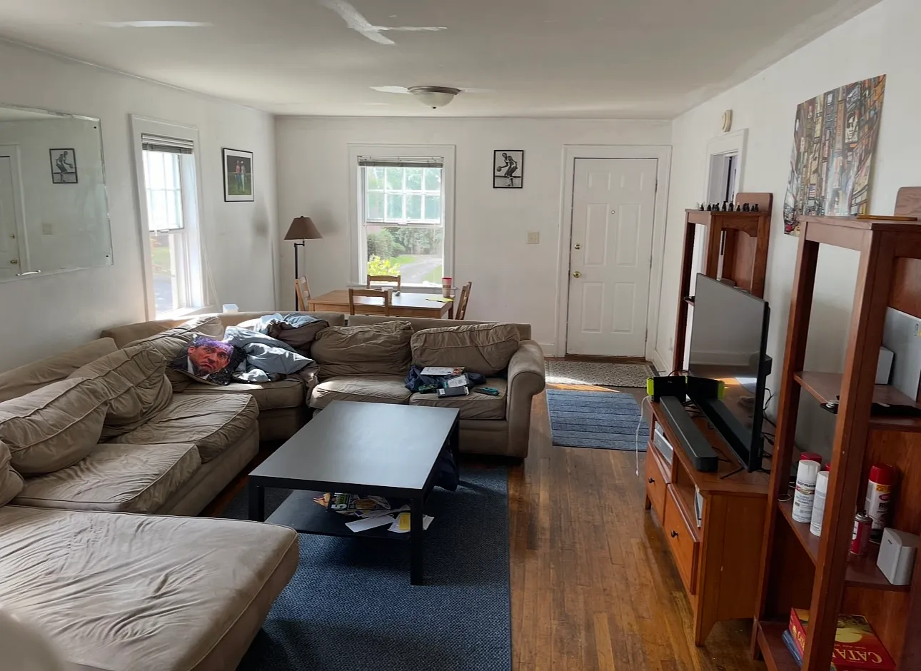 3 bed, 2000 sqft, $2,670 — Photo 1