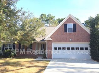 5005 Woods Edge Rd, Wilmington, NC 28409